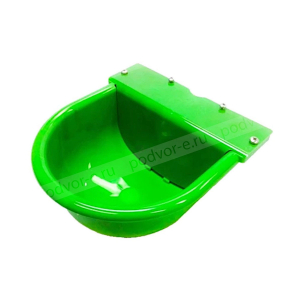 Поилка для лошадей 3л чашечная с боковым подводом 1/2